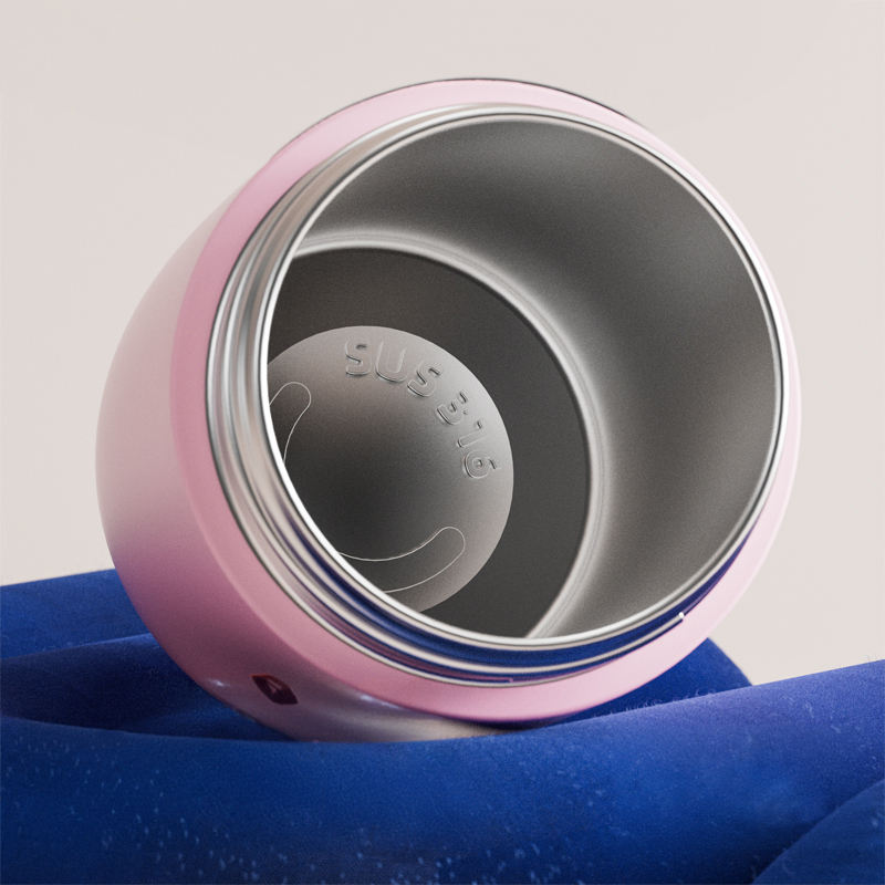 Stainless steel cup with handle